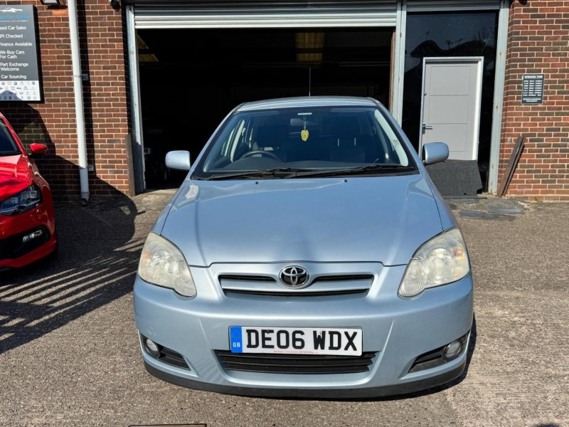 TOYOTA COROLLA