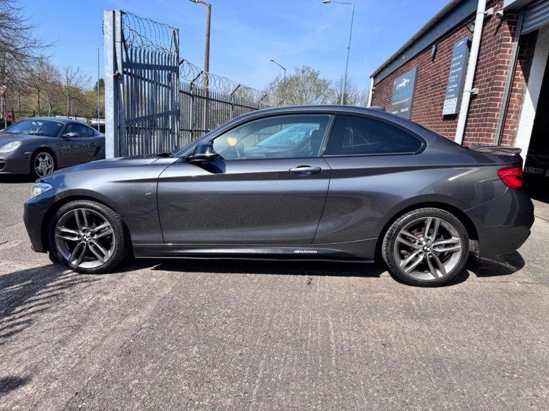 BMW 2 SERIES